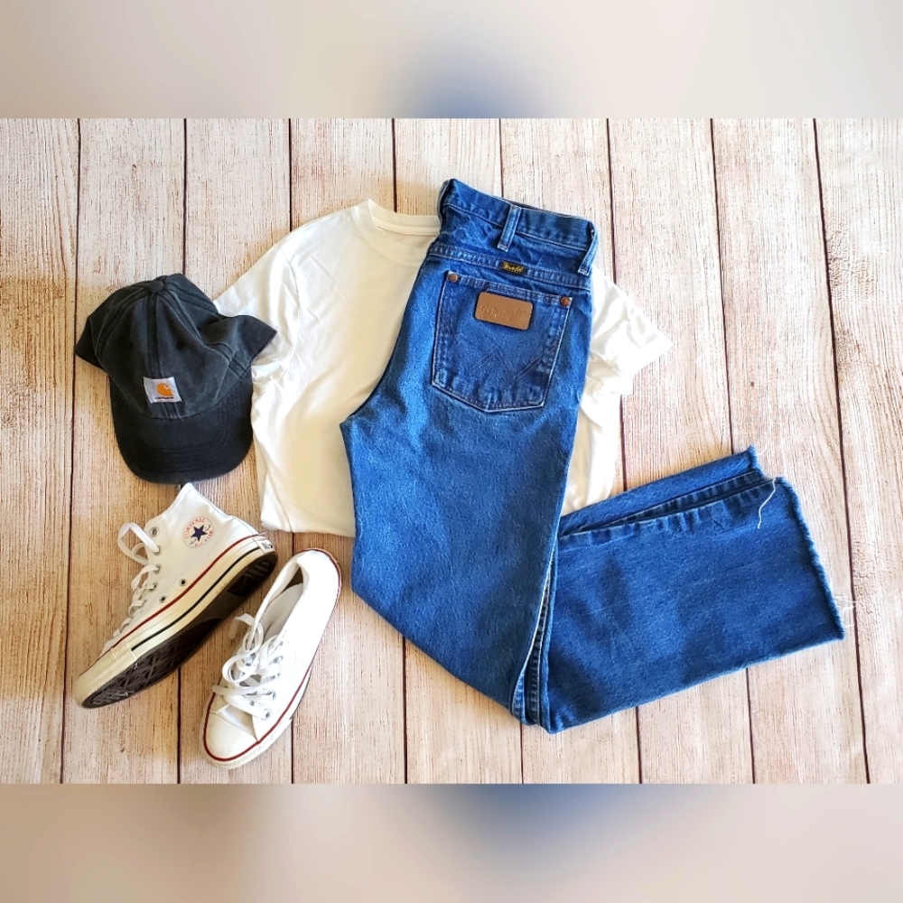 90s Wrangler Jeans Blue Denim High Waisted Boot Cut Western Jeans size 31x30
